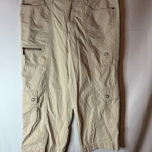 Eddie Bauer Women's Tan Cargo Capris